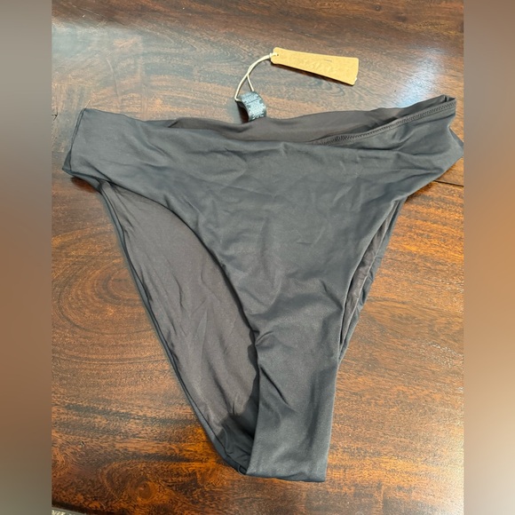 SKIMS SIGNATURE SWIM MID WAIST BOTTOM - Picture 6 of 12